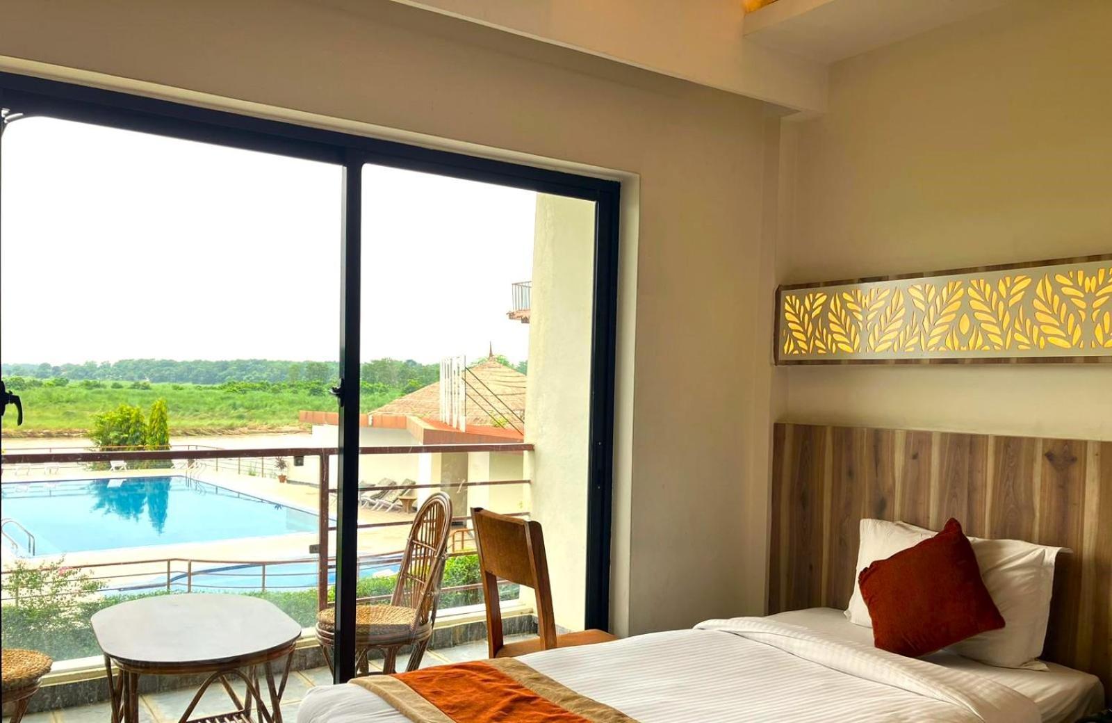 Park Safari Resort, Chitwan National Park エクステリア 写真